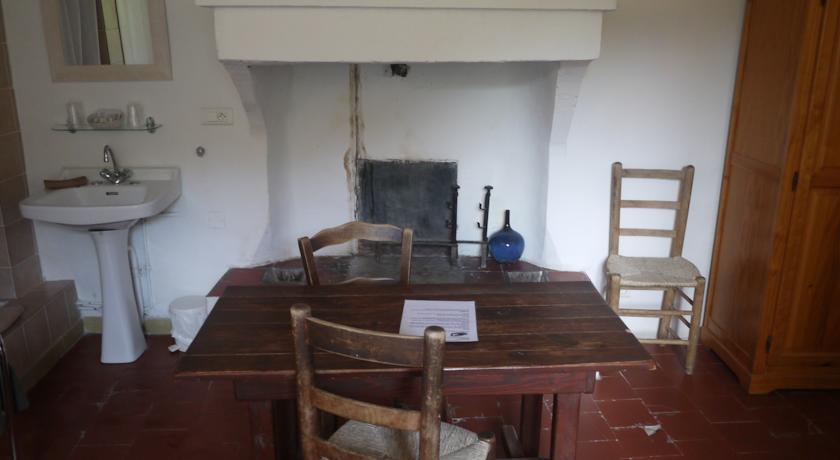 Auberge Des Seguins Buoux Room photo