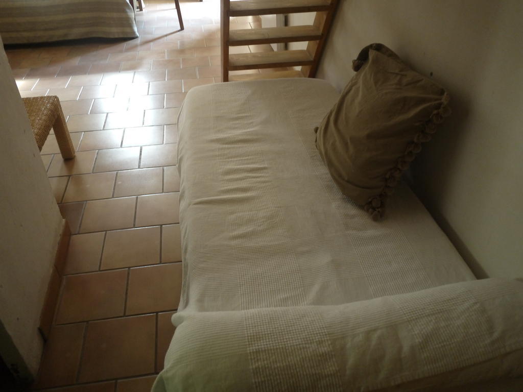 Auberge Des Seguins Buoux Room photo